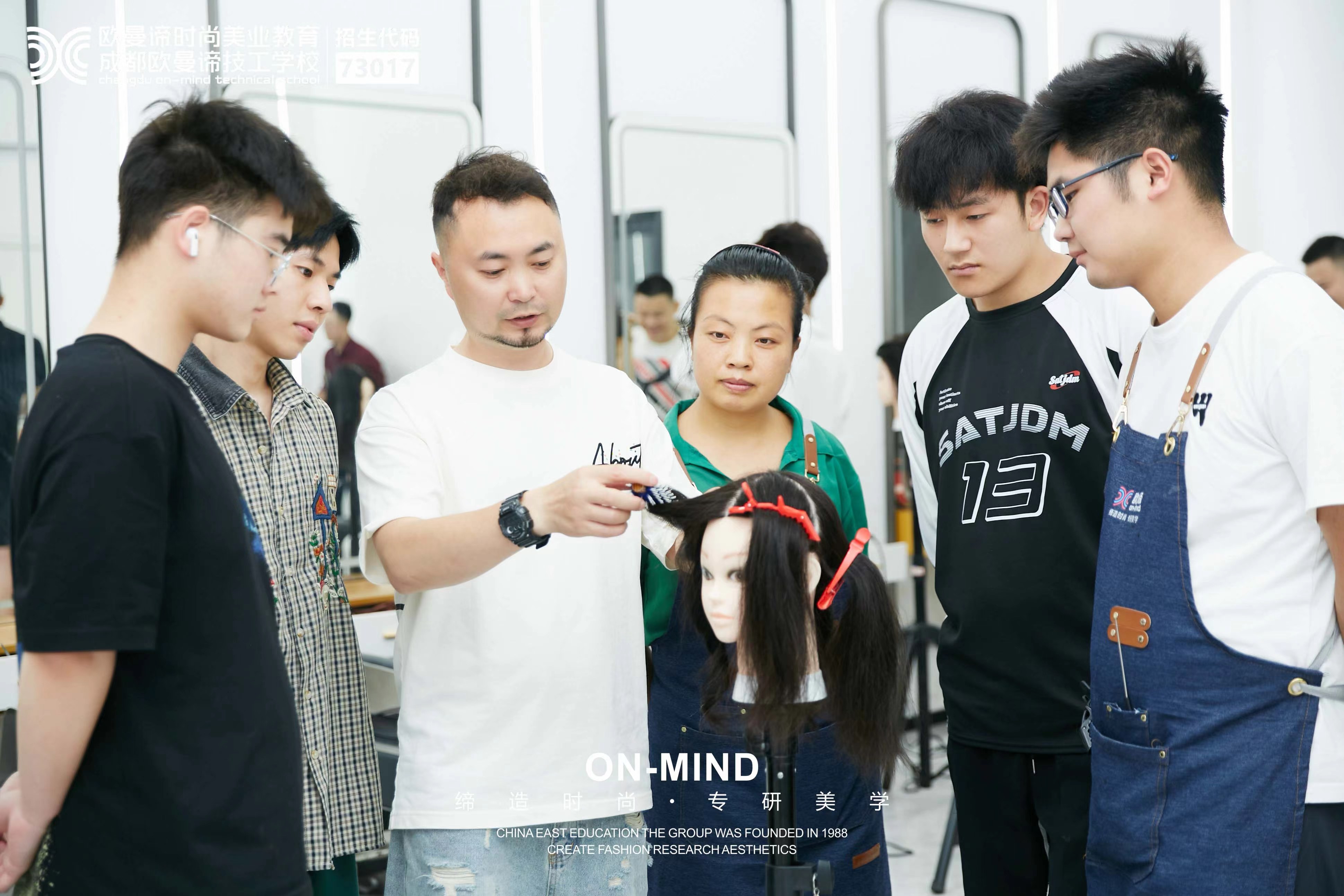 学美发好不好？美发行业未来发展如何？